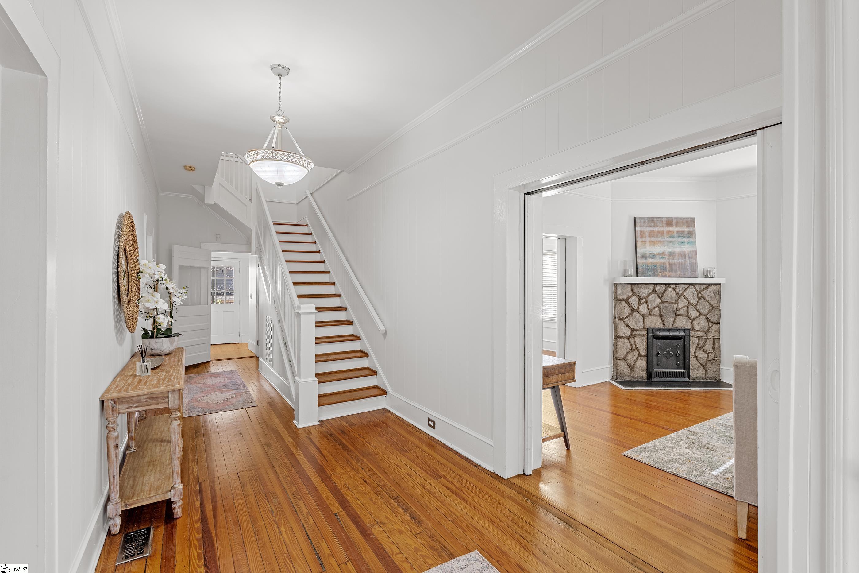 511 Anderson Street Greenville, SC 29601 - Photo 4 of 34