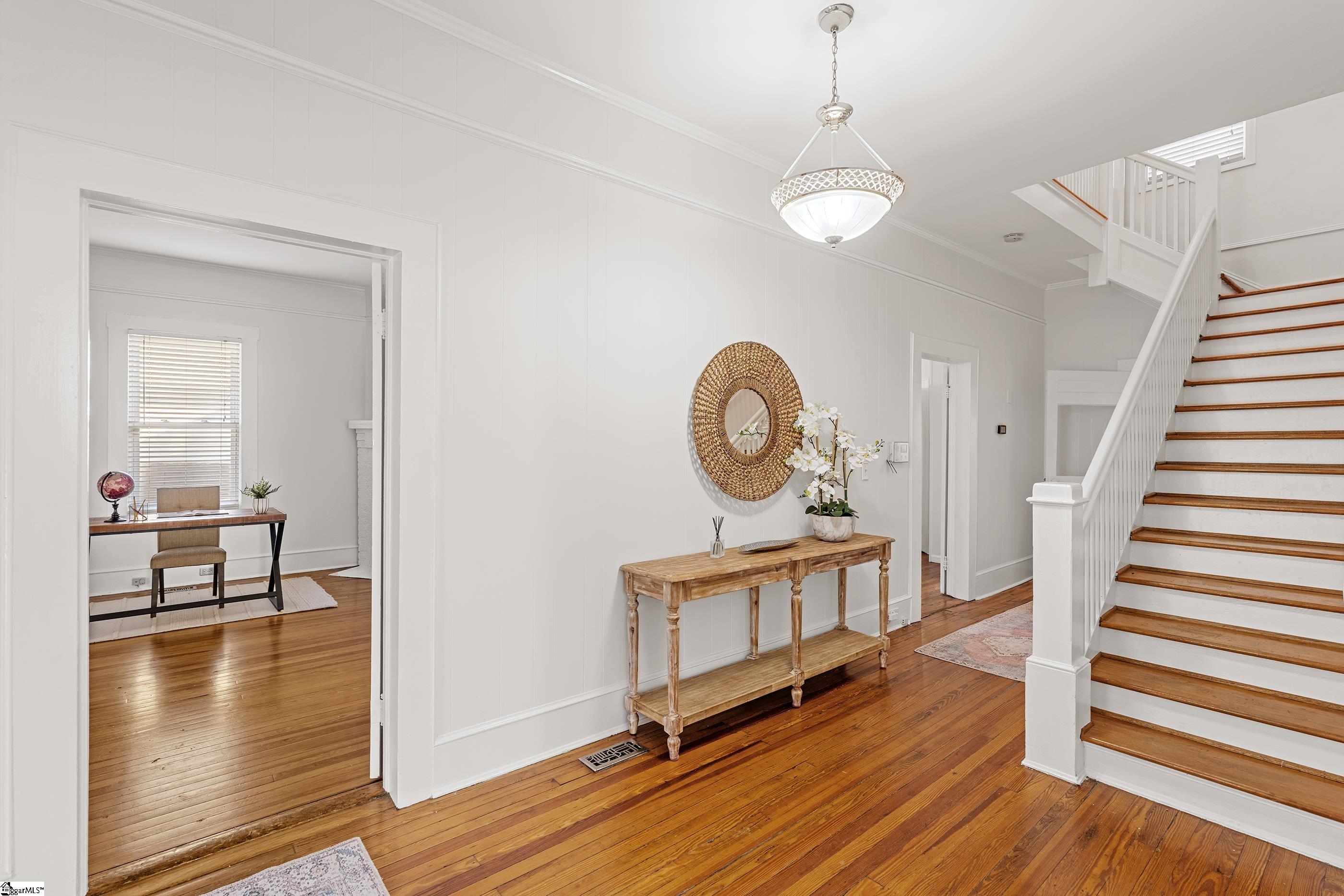511 Anderson Street Greenville, SC 29601 - Photo 5 of 34