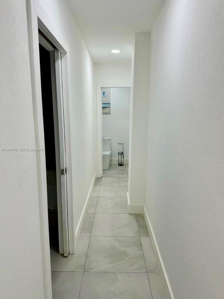 20 Eagle Drive Key Largo, FL 33037 - Photo 24 of 55 a view of a hallway