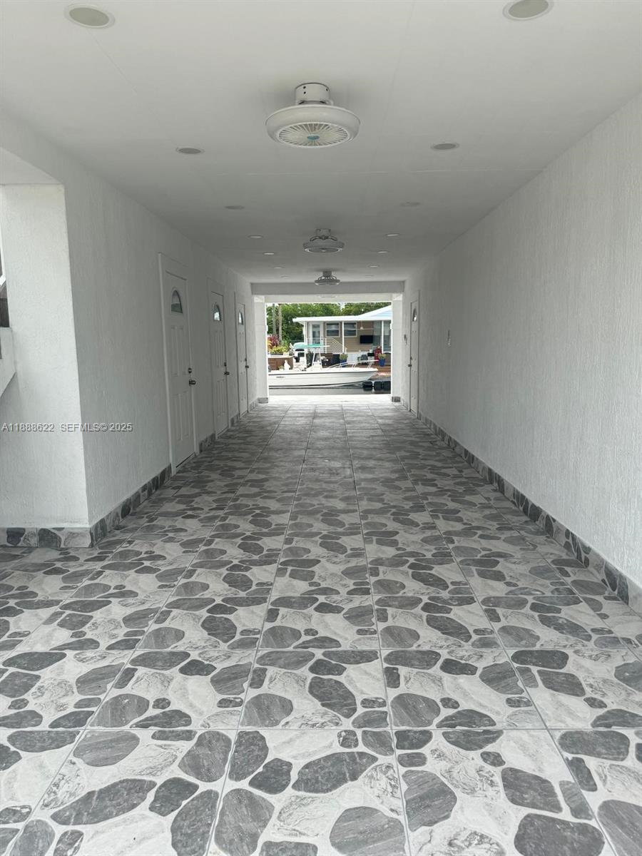 20 Eagle Drive Key Largo, FL 33037 - Photo 5 of 55 a view of empty room with a fireplace