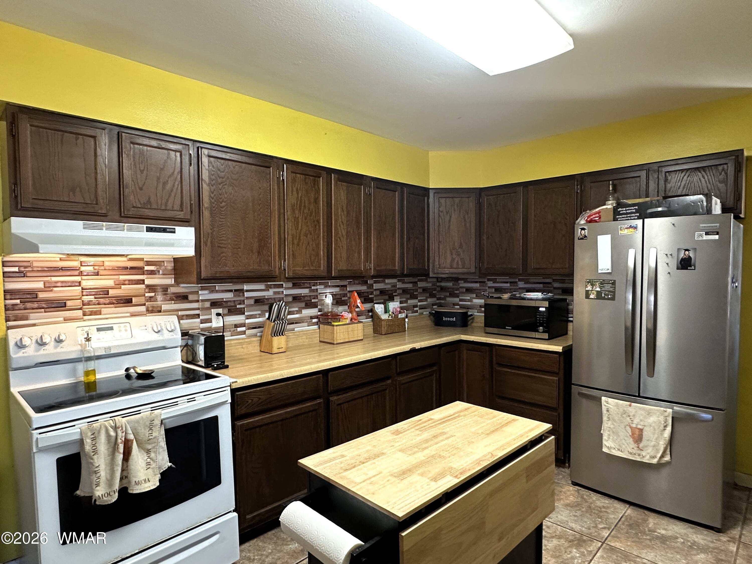 141 North Becker Lake Road Springerville, AZ 85938 - Photo 9 of 25 KITCHEN