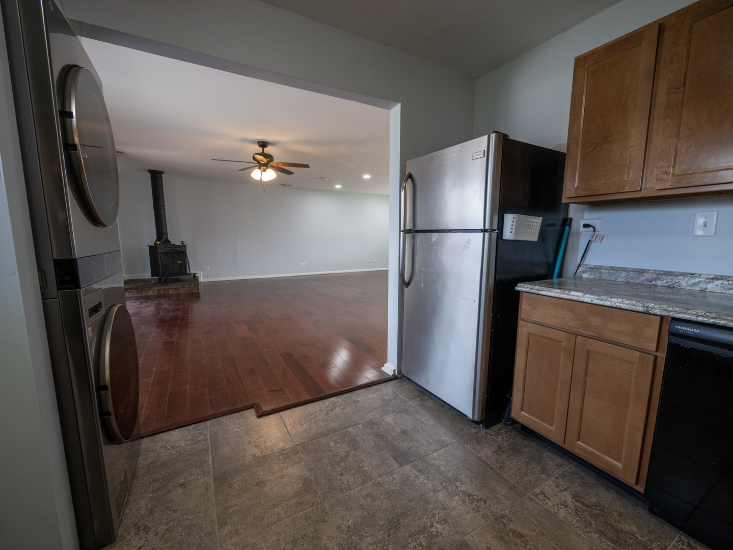6640 Valley View Road Hanover Park, IL 60133 - Photo 11 of 30 Gallery Image 11