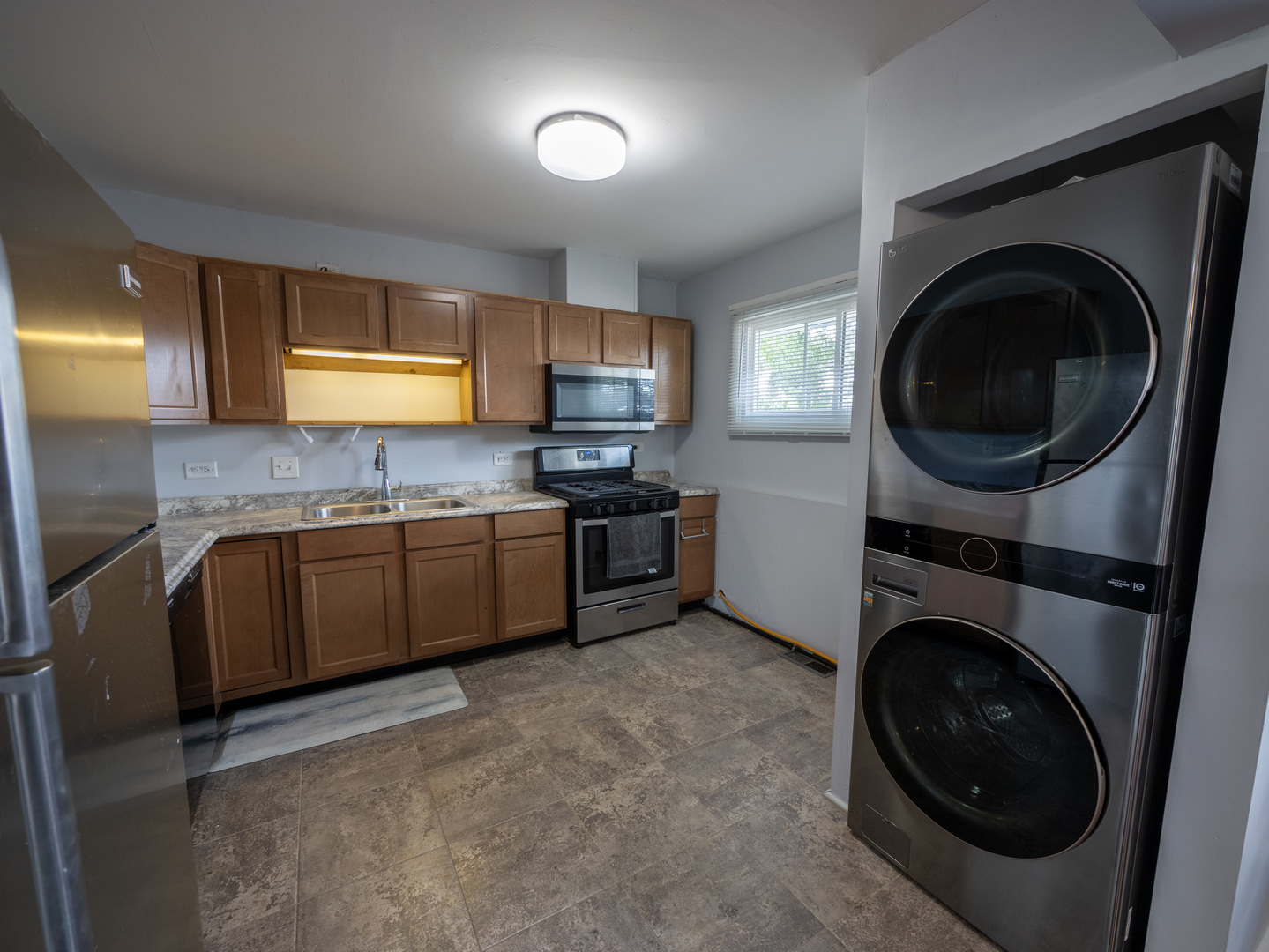 6640 Valley View Road Hanover Park, IL 60133 - Photo 6 of 30 Gallery Image 6