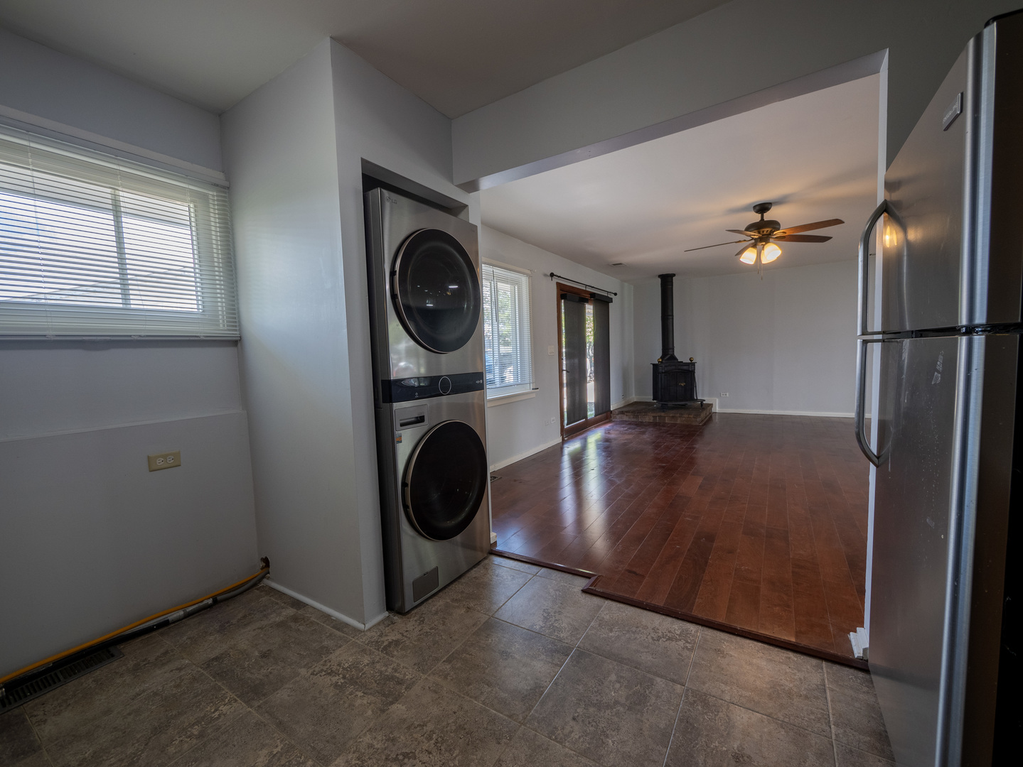 6640 Valley View Road Hanover Park, IL 60133 - Photo 10 of 30 Gallery Image 10