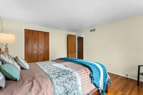 $375,000 | 6709 Wild Ridge Lane, West Bloomfield, MI 48322