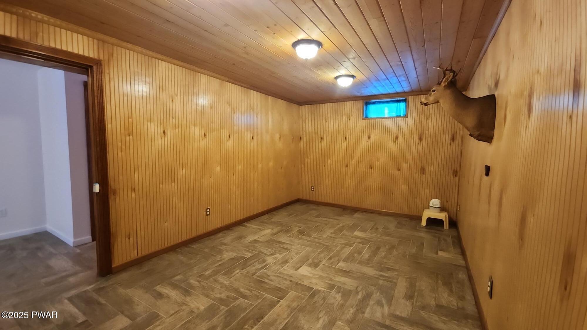 209 Neil Thompson Road Lackawaxen, PA 18425 - Photo 18 of 23 den.office.extra sleeping area