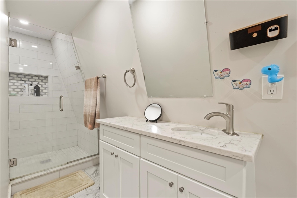 1 Ralph Avenue Worcester, MA 01604 - Photo 23 of 42