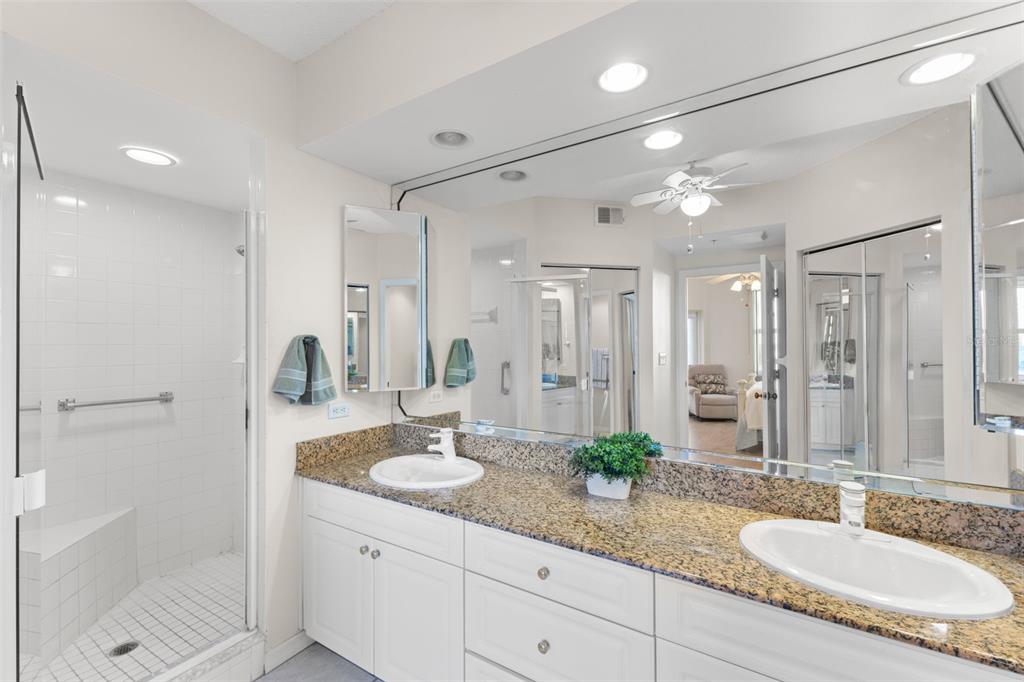 6475 Shoreline Drive, Unit 5403 St. Petersburg, FL 33708 - Photo 16 of 46