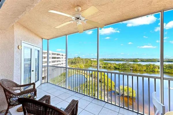 $2,750 | 6475 Shoreline Drive, Unit 5403, St. Petersburg, FL 33708