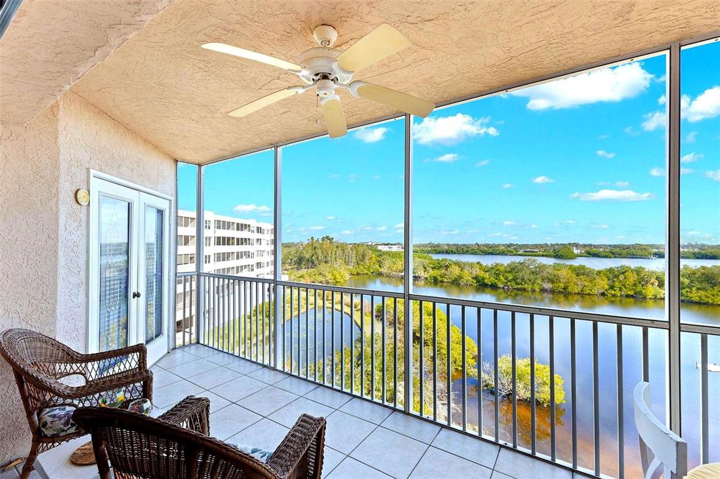 6475 Shoreline Drive, Unit 5403 St. Petersburg, FL 33708 - Photo 5 of 46