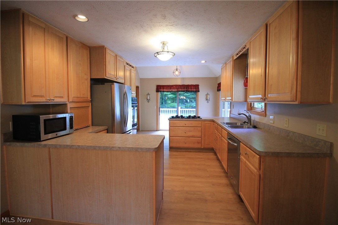 11269 Bloom Road Garrettsville, OH 44231 - Photo 4 of 26
