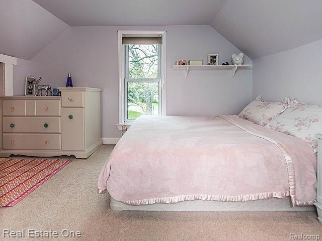 145 Angle Road Walled Lake, MI 48390 - Photo 34 of 37
