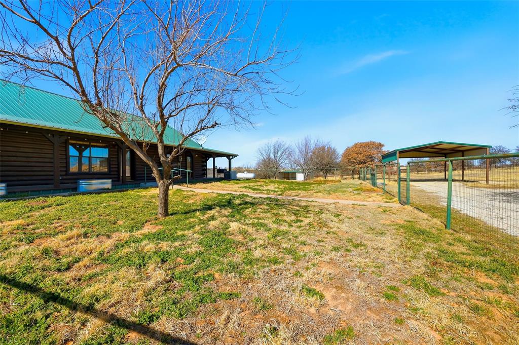 3078 Admire Road Nocona, TX 76255 - Photo 5 of 40