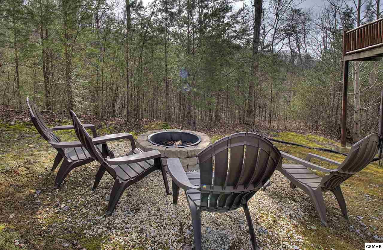 2231 Breezy Road, Unit RUSTICELEGANCE Sevierville, TN 37876 - Photo 4 of 31 Gallery Image 4