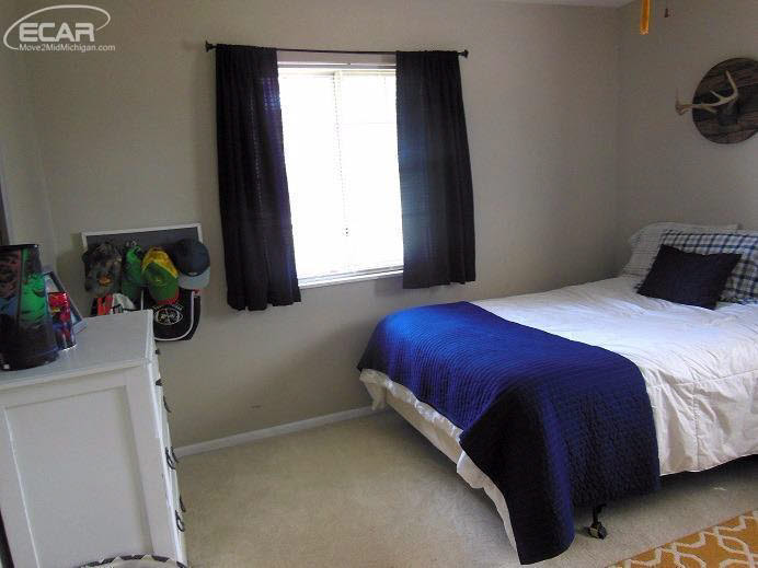 3129 Dillon Road Flushing, MI 48433 - Photo 23 of 33 21281321-23.JPG