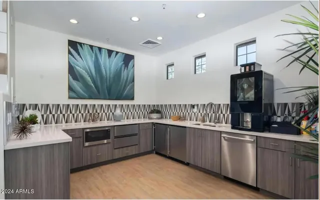 $1,652 | 9393 East Palo Brea Bend, Unit A2, Scottsdale, AZ 85255