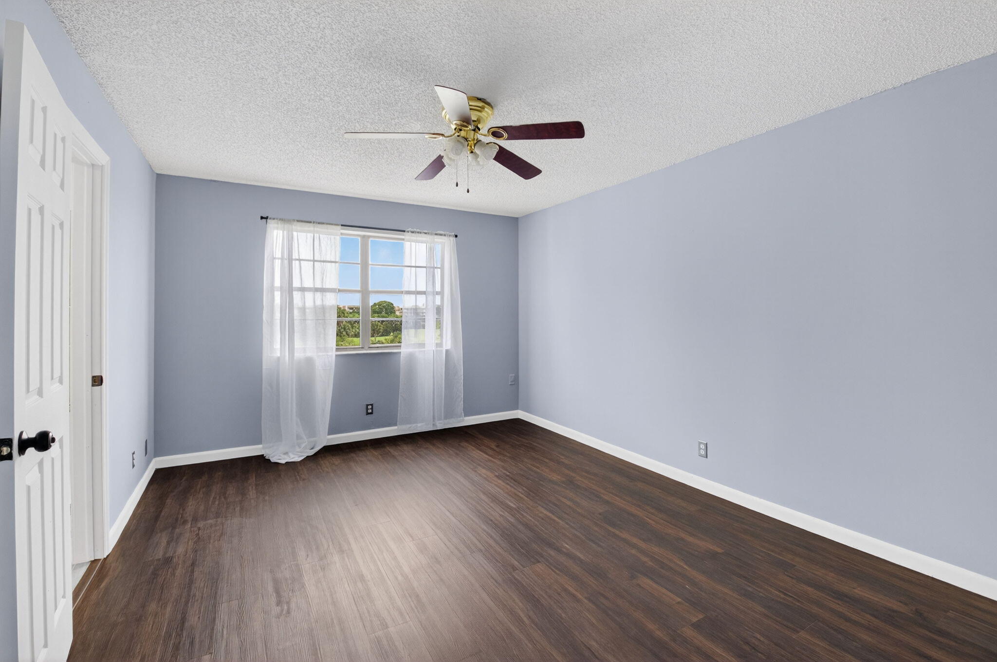 9370 Southwest 8th Street, Unit 410 Boca Raton, FL 33428 - Photo 12 of 28 Primary Bedroom