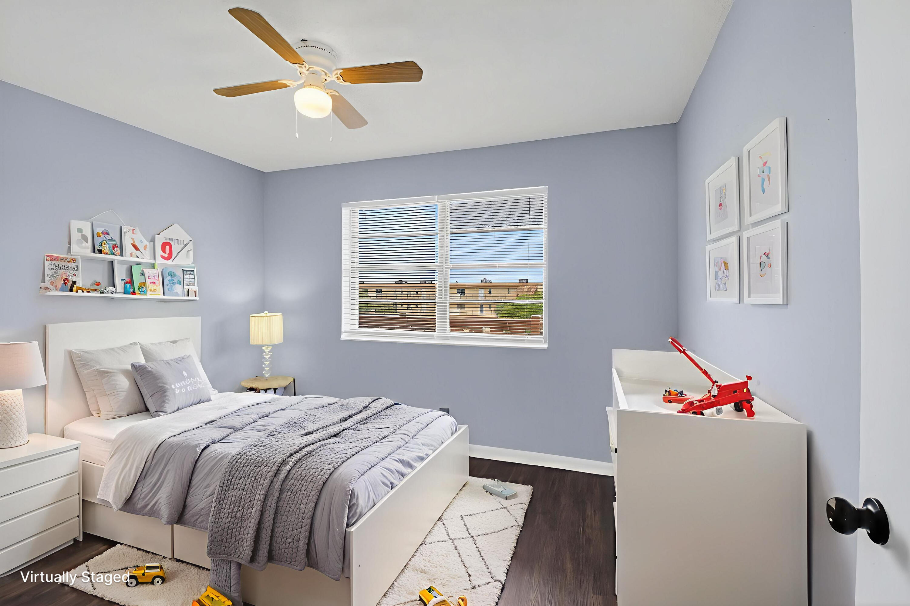 9370 Southwest 8th Street, Unit 410 Boca Raton, FL 33428 - Photo 18 of 28 17-web-or-mls-DSC_8006 - Kids Room - Mod