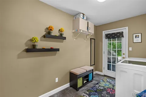 $630,000 | 647 Waterford Ridge Drive, Ballwin, MO 63021