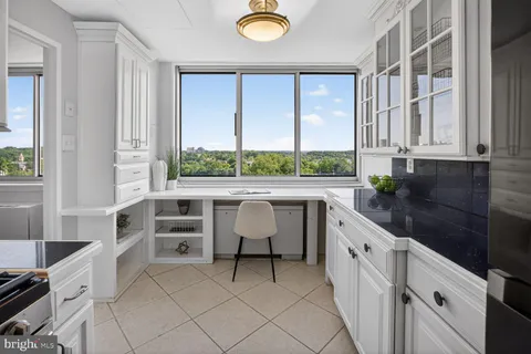 $500,000 | 10500 Rockville Pike, Unit 1624, Rockville, MD 20852