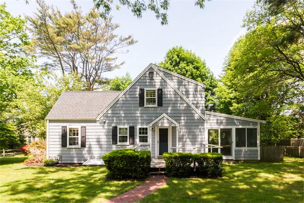 90 Columbia Road Marshfield, MA 02050 - Photo 1 of 16 Gallery Image 1
