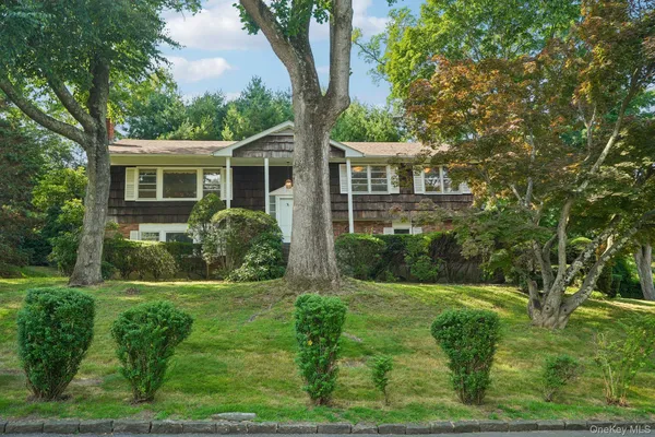$949,000 | 234 Duxbury Road, Purchase, NY 10577