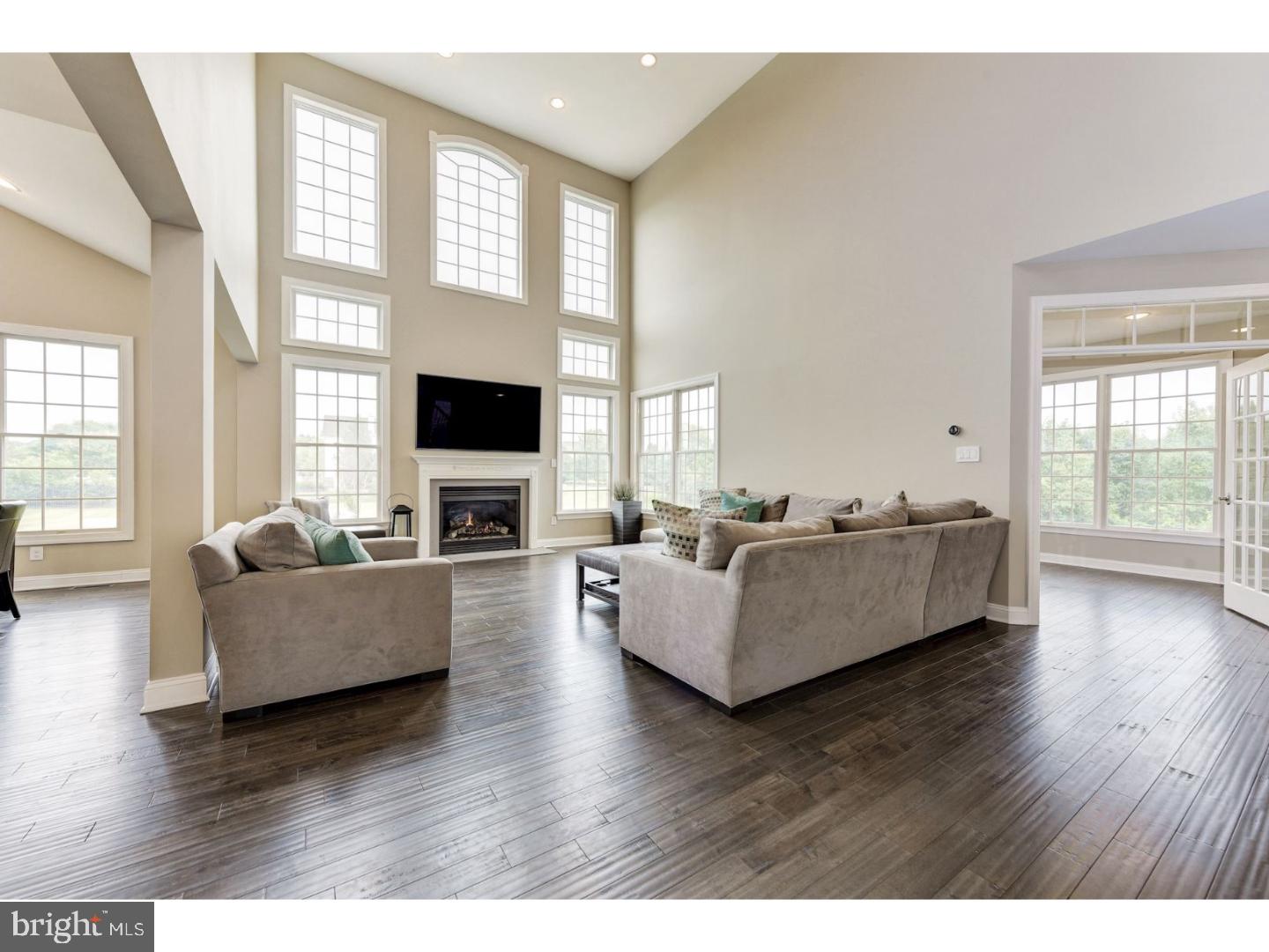 340 Salem Road Moorestown, NJ 08057 - Photo 7 of 25 Family Room