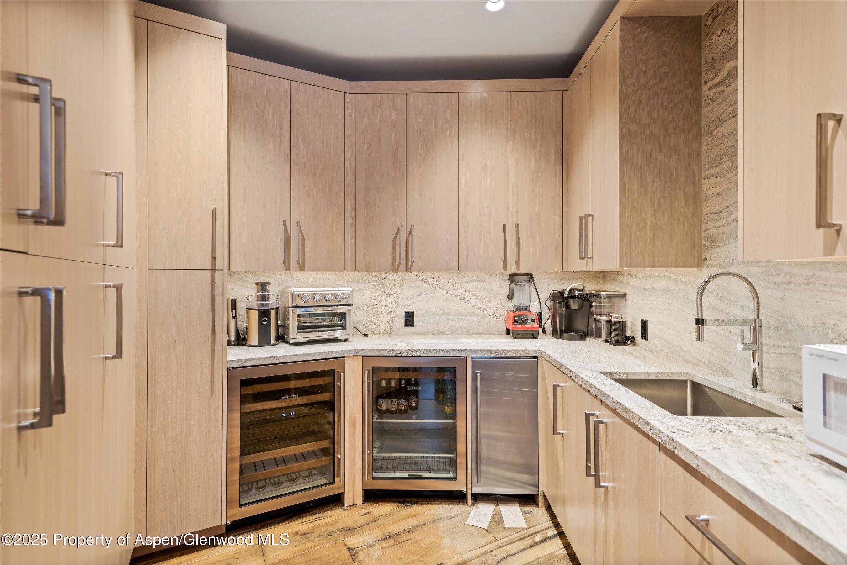 1422 West Buttermilk Road Aspen, CO 81611 - Photo 14 of 38 44-1422wBmilk_HiRes23011214