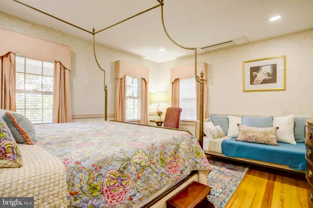 $1,295,000 | 24800 Pealiquor Road, Denton, MD 21629