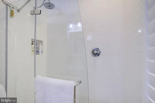 $1,295,000 | 24800 Pealiquor Road, Denton, MD 21629