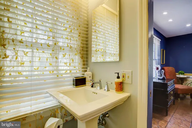 $1,295,000 | 24800 Pealiquor Road, Denton, MD 21629