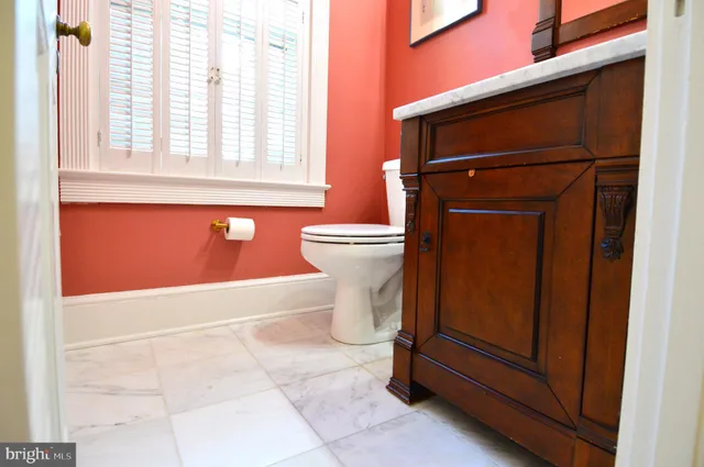 $1,295,000 | 24800 Pealiquor Road, Denton, MD 21629