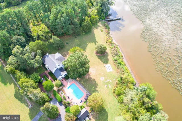 $1,295,000 | 24800 Pealiquor Road, Denton, MD 21629