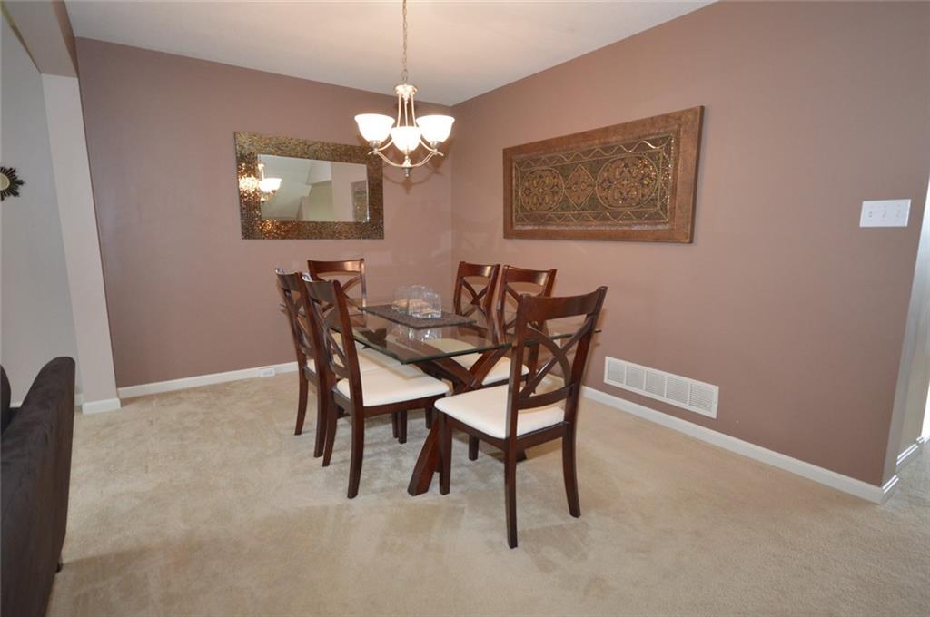 62 Castle View Drive McKees Rocks, PA 15136 - Photo 5 of 22 Dining room - 12' x 10' - Enjoy your gatherings here in this lovely formal dining room with neutral paint and plush neutral carpeting.