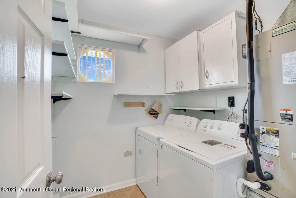 54 Markham Road Brick, NJ 08724 - Photo 24 of 35 a utility room with dryer and washer