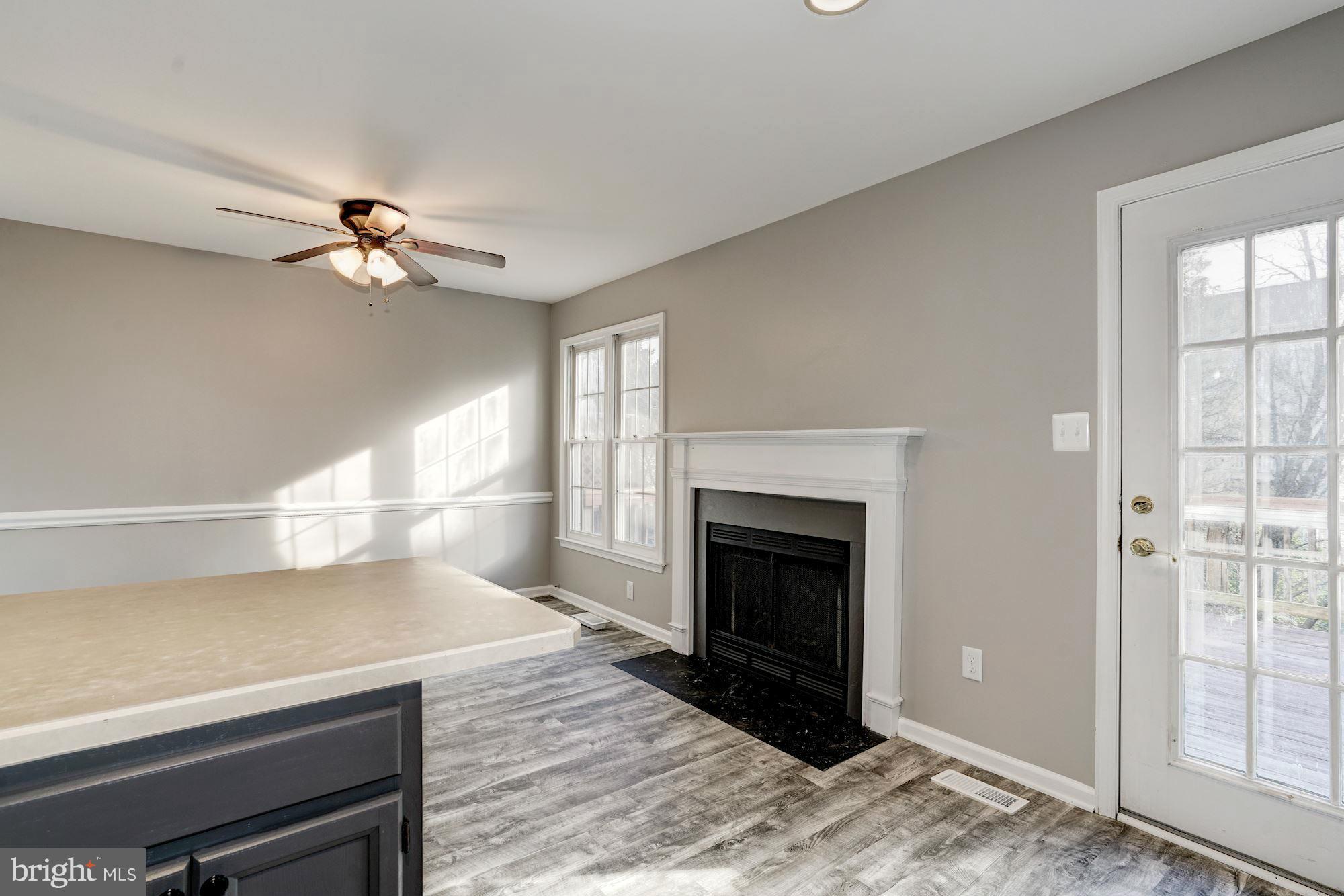 46917 Rabbitrun Terrace Sterling, VA 20164 - Photo 10 of 29 Kitchen