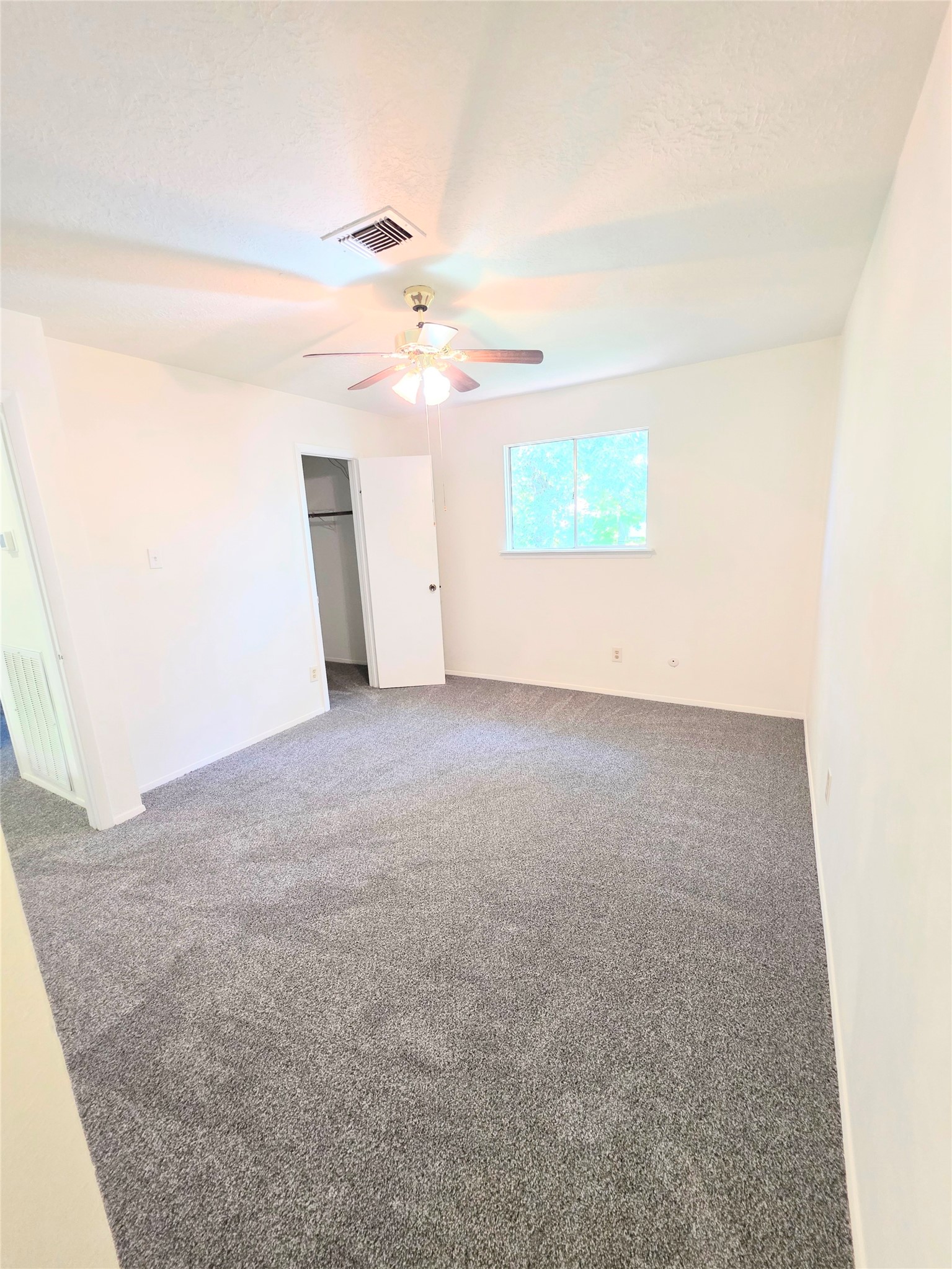 24022 Spring Briar Lane Spring, TX 77373 - Photo 20 of 35 Primary bedroom with walk-in closet