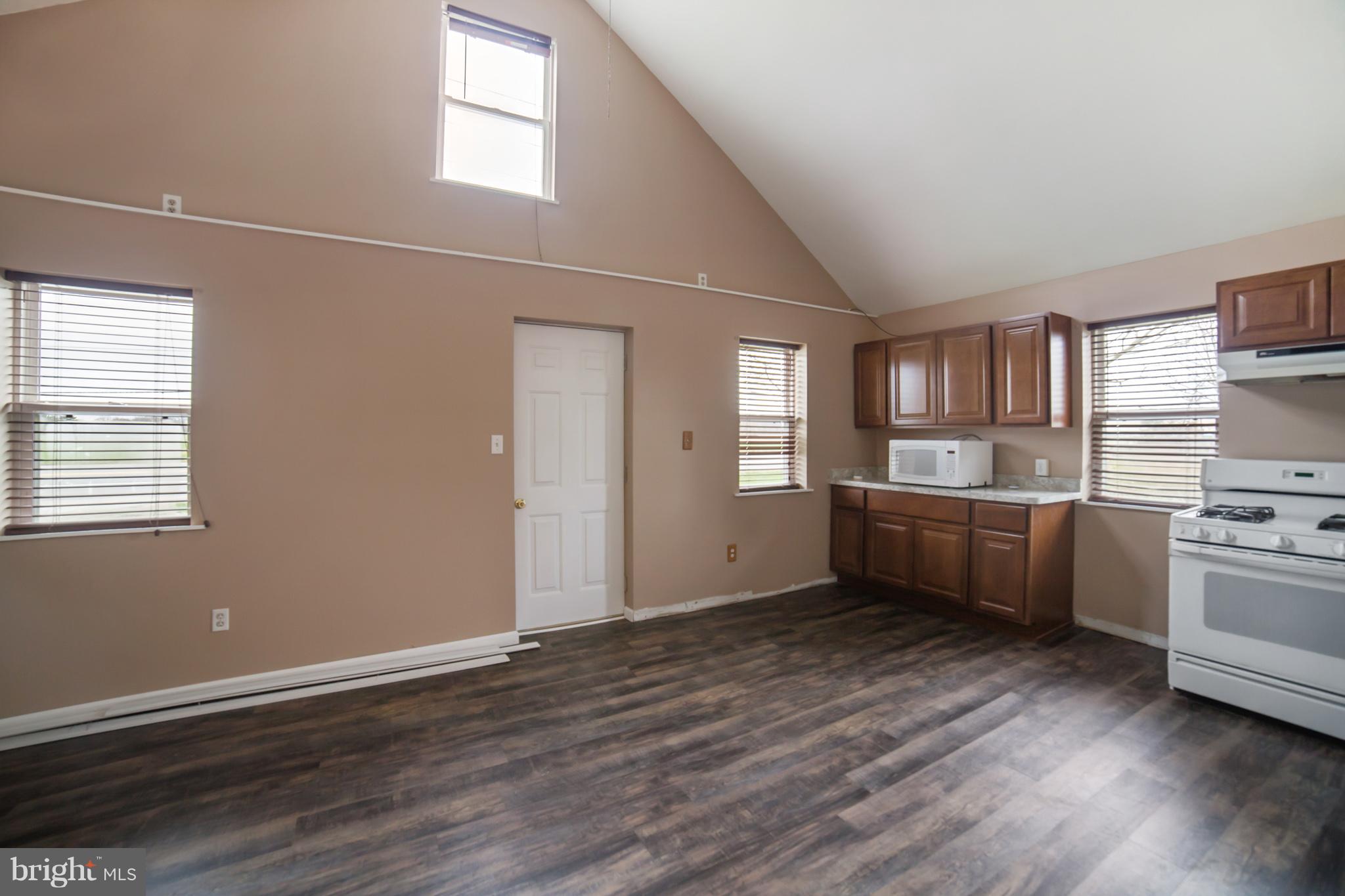 26712 Morgnec Road Chestertown, MD 21620 - Photo 14 of 20 Family Room