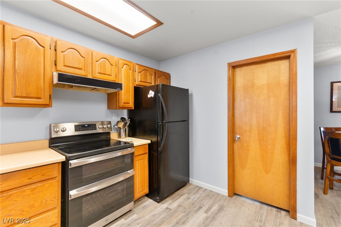 7029 Pinelake Road Las Vegas, NV 89145 - Photo 15 of 44 Gallery Image 15