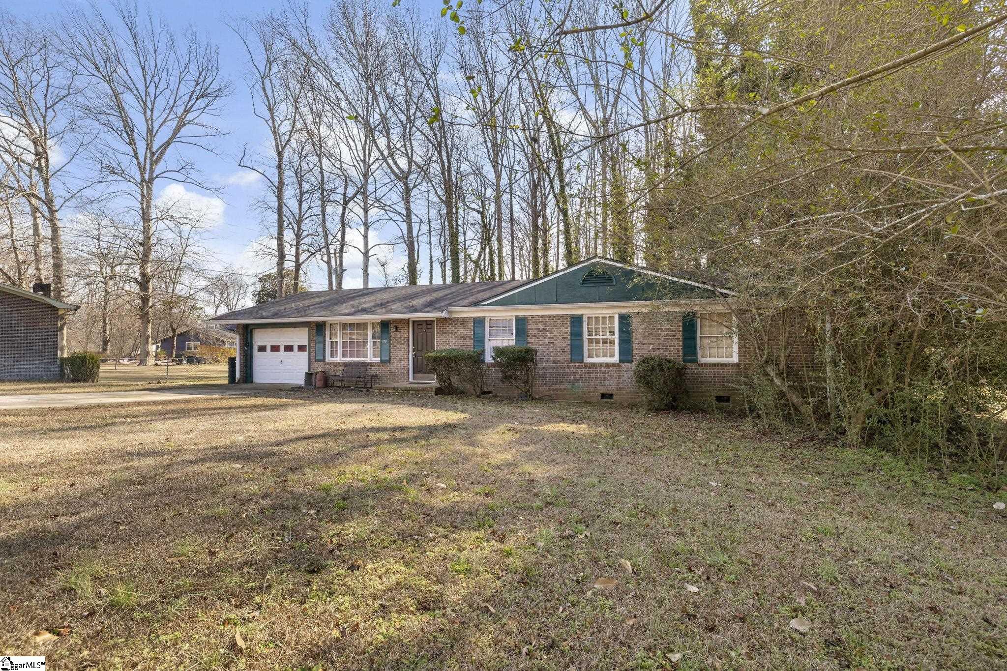 120 Shadecrest Drive Mauldin, SC 29662 - Photo 2 of 36