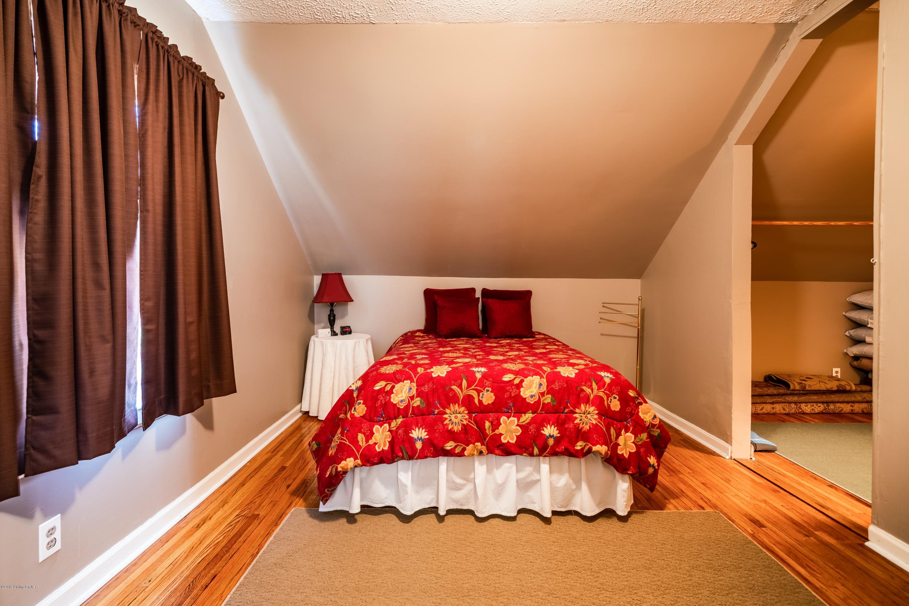 224 Ring Road Louisville, KY 40207 - Photo 26 of 47 224 Ring Rd 11082