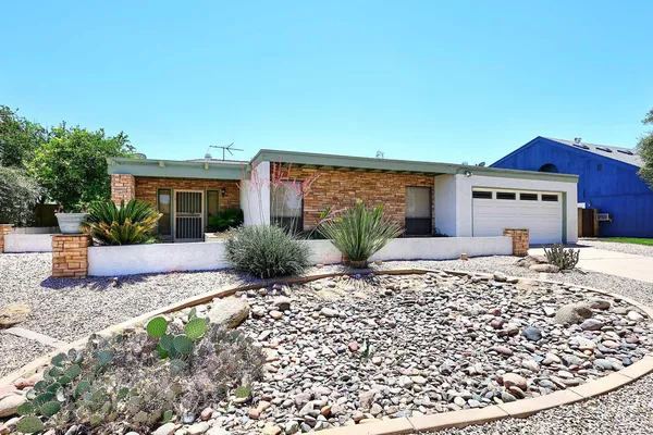 $3,200 | 1627 East Redfield Road, Tempe, AZ 85283