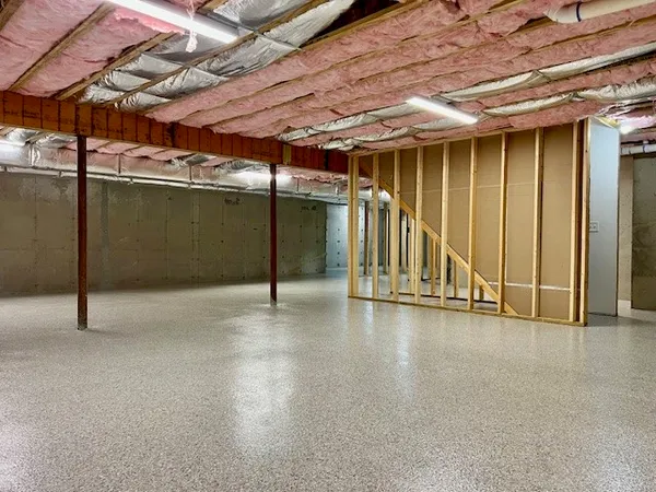 $1,175,000 | 35 Abbey Road, South Kingstown, RI 02879