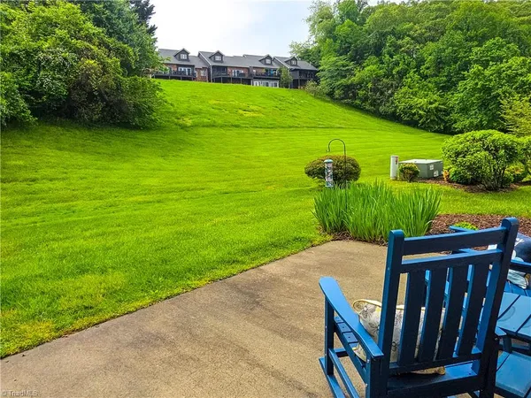 $330,000 | 107 Plantation Pl Lane, Mount Airy, NC 27030