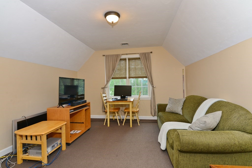 1 Garrett Spillane Road Foxboro, MA 02035 - Photo 22 of 29 Gallery Image 22
