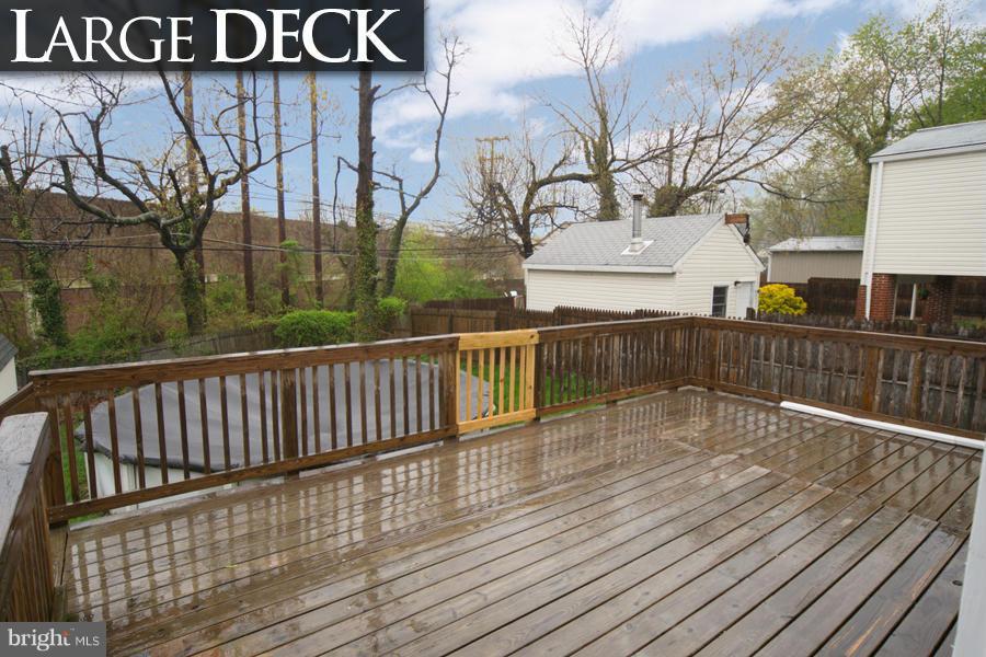 8706 Jenifer Road Baltimore, MD 21234 - Photo 20 of 27 Deck