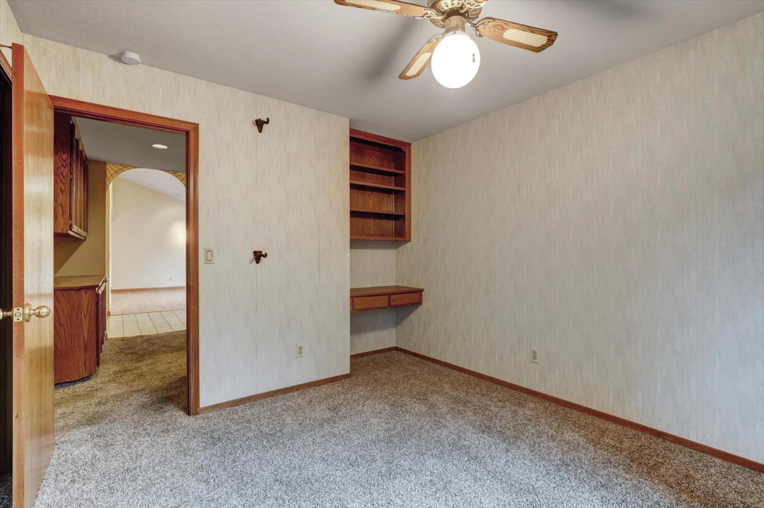 5316 Engle Road Carmichael, CA 95608 - Photo 35 of 47 an empty room with a empty space and chandelier fan