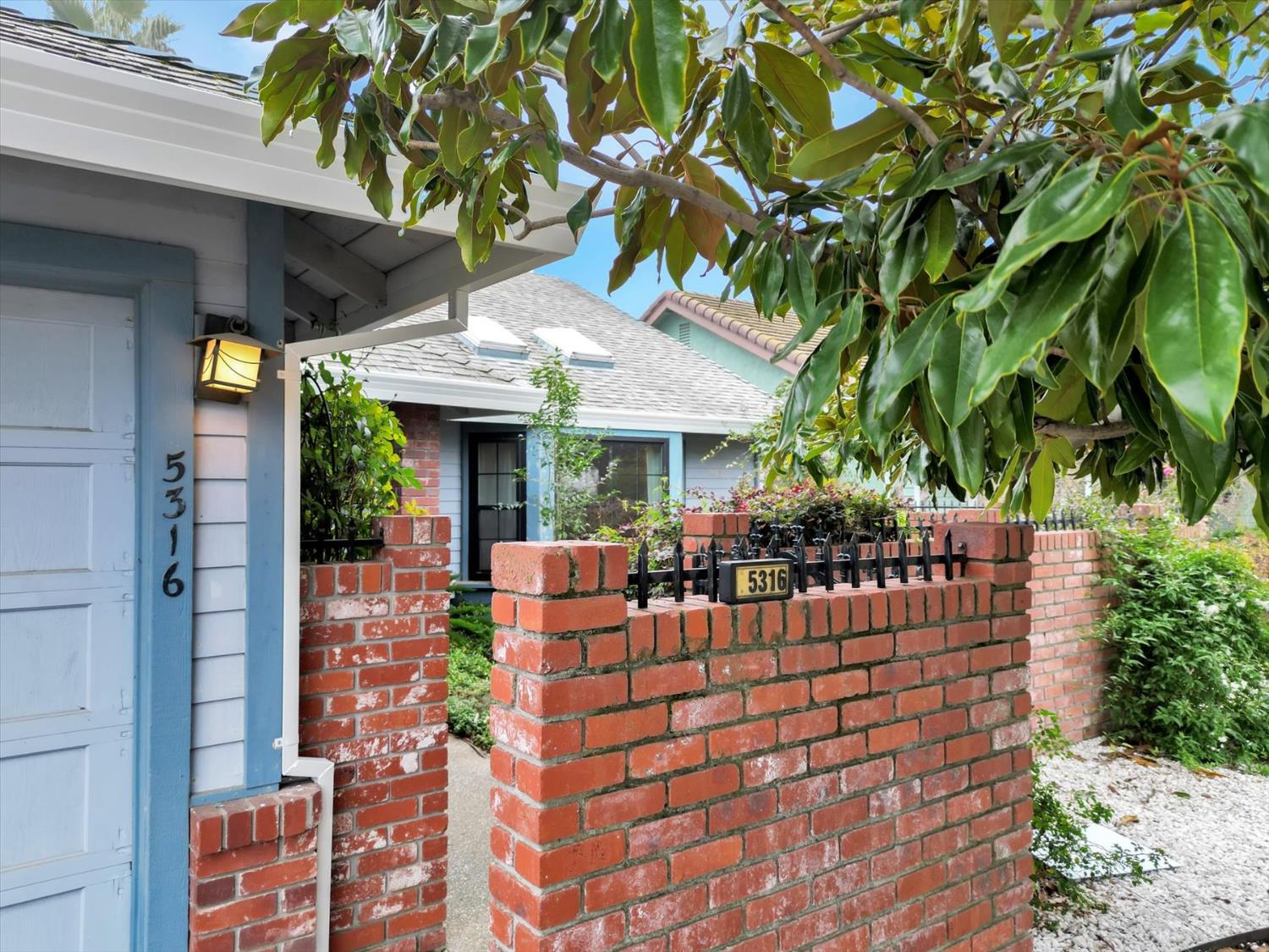 5316 Engle Road Carmichael, CA 95608 - Photo 5 of 47 a view of a patio with table and chairs and potted plants