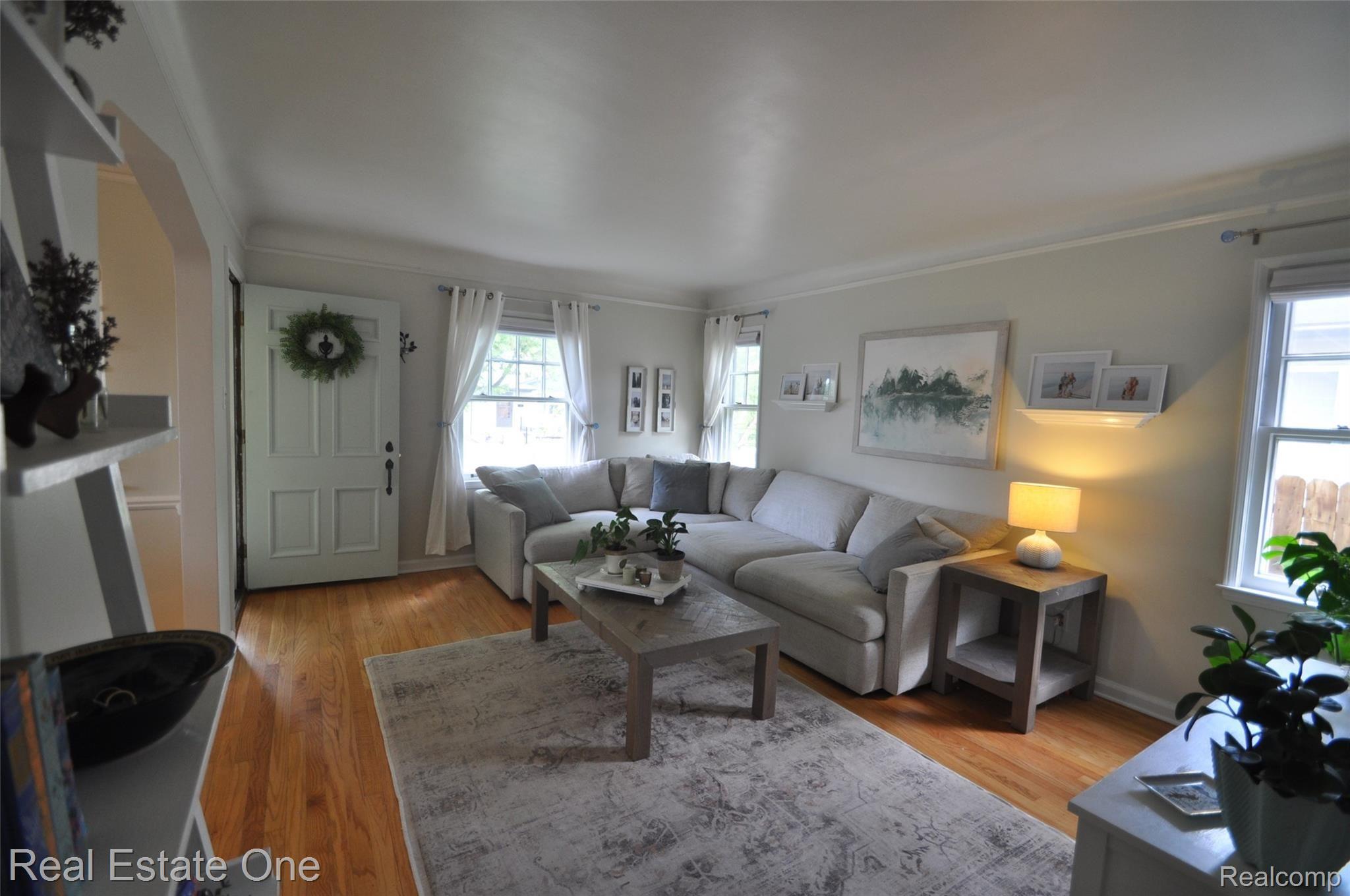 1891 Stanford Road Berkley, MI 48072 - Photo 6 of 39 6.JPG