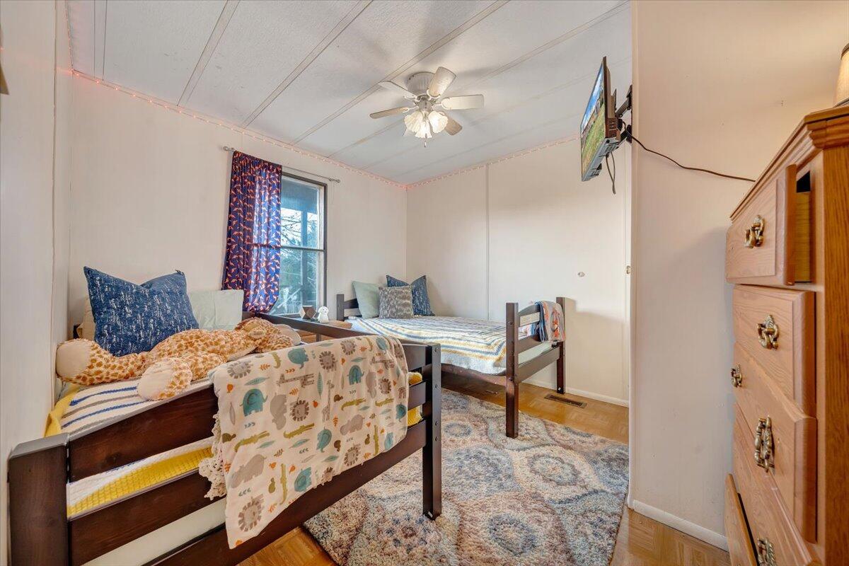 1290 Shoulder Run Road Moneta, VA 24121 - Photo 18 of 29 20-MIB08730